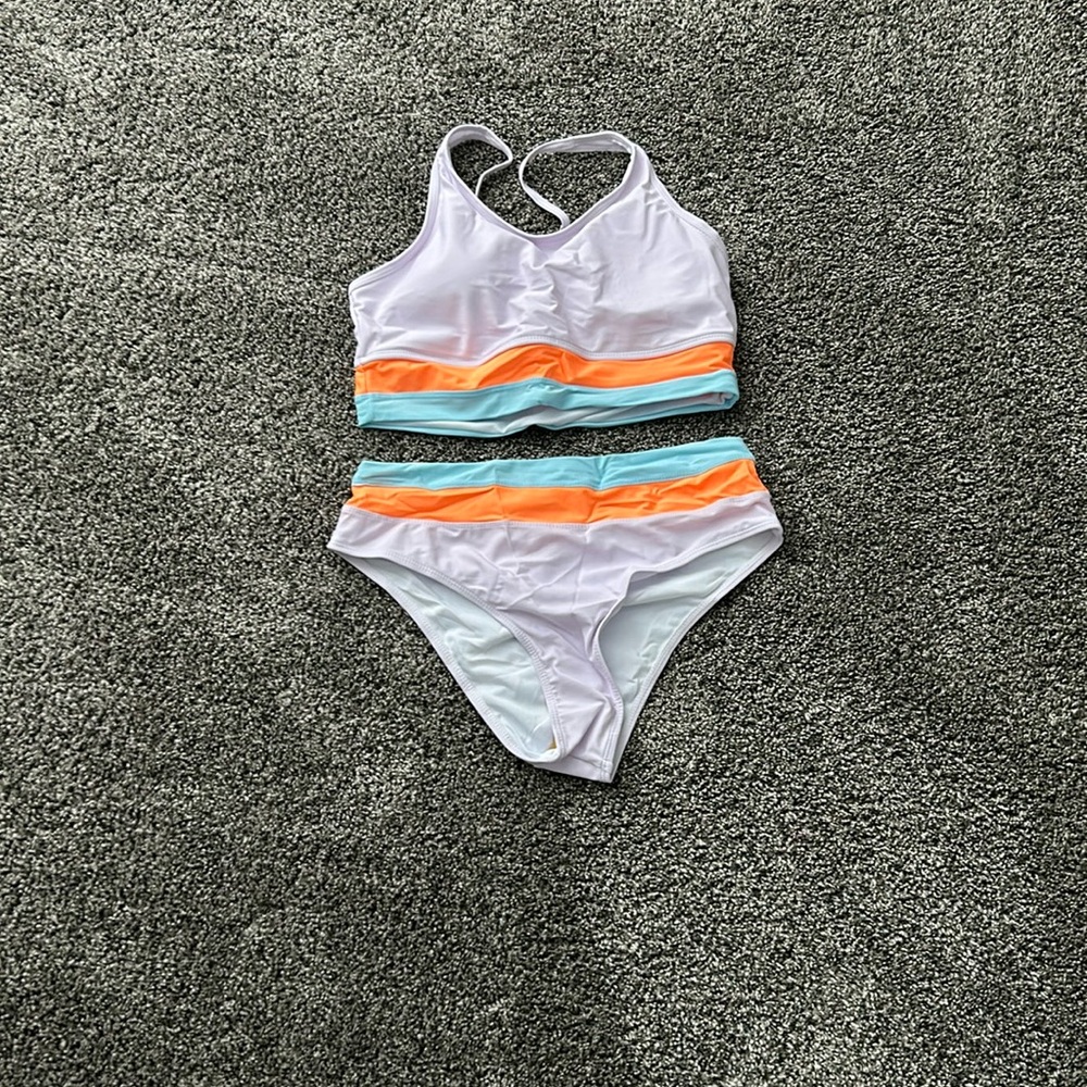 Popvil suit NWOT